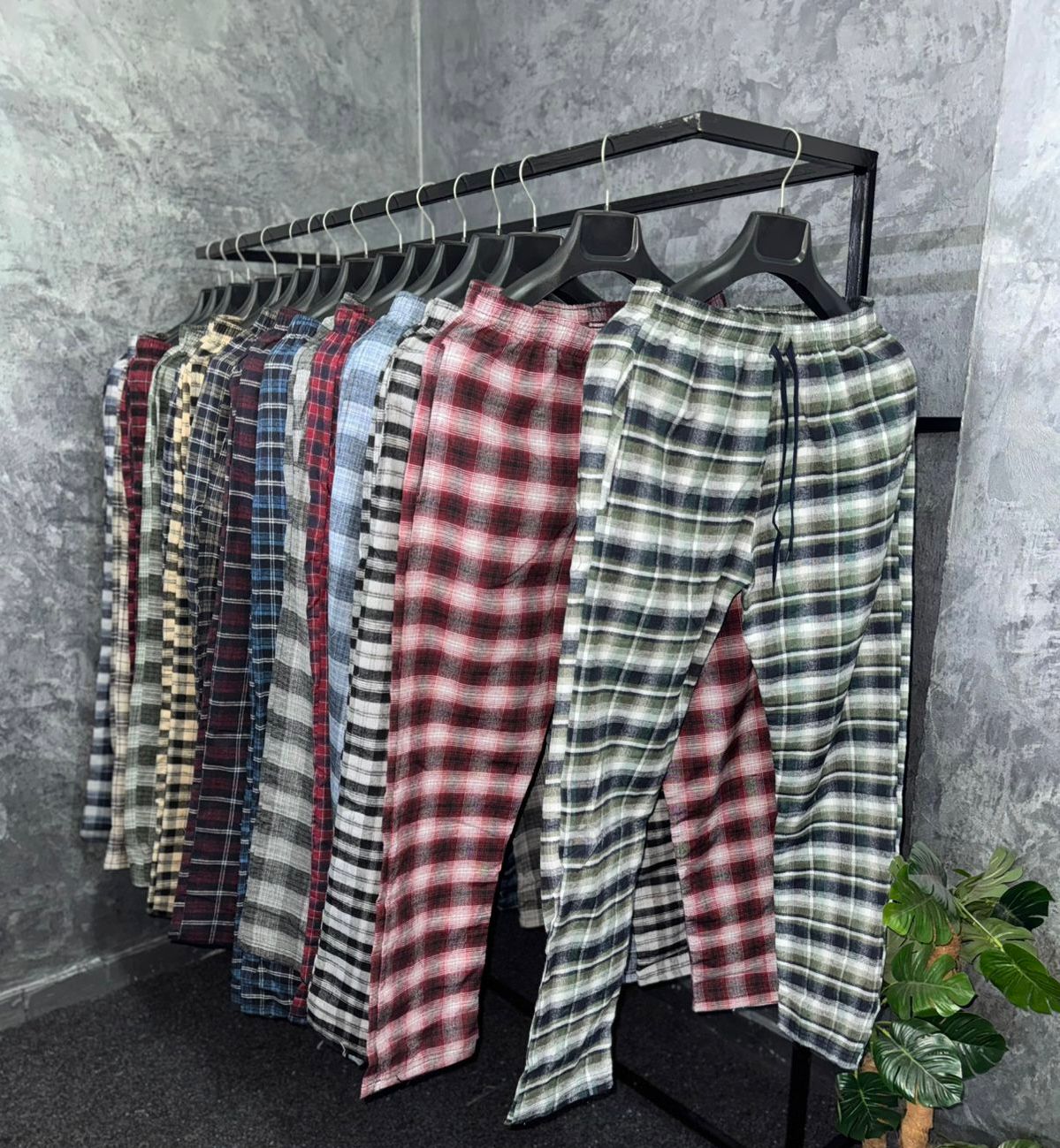 Pantalon détente homme à carreaux